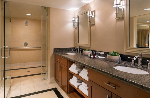 Downtown Hotel | Bakersfield Marriott at the Convention Center