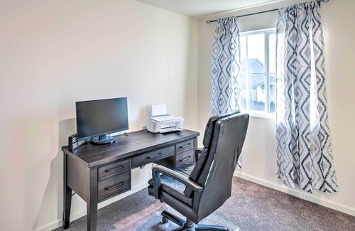 Pumpkin Center House | Bakersfield Vacation Rental w/ Private Yard!