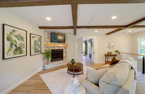 Bakersville House | Bakersville Sanctuary with Stunning Scenery, Hot Tub