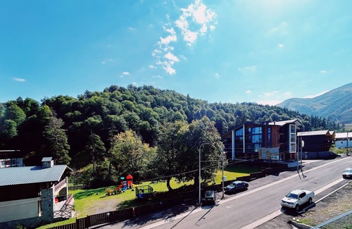 Bakuriani Apartment | Bakuriani Snowflake (The Valley)