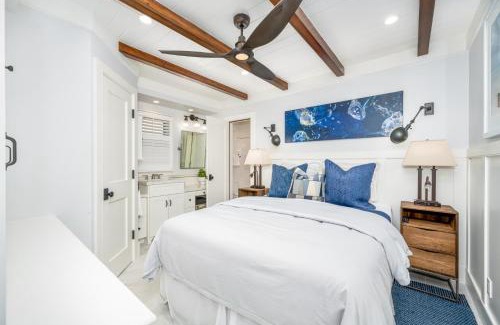 Balboa Island House | Balboa Island Gem with Patio & Beach Essentials