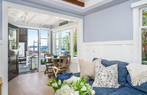Balboa Island House | Balboa Island Gem with Patio & Beach Essentials