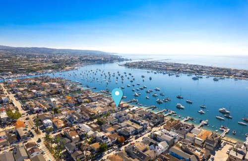 Balboa Island House | Balboa Island Luxury Penthouse Suite With Bay Views