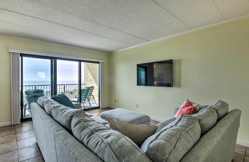 Midtown Ocean City Apartment | Balcony and Beach Access Inviting Ocean City Condo