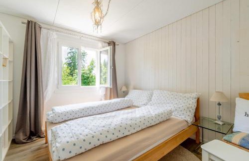 Beatenberg Apartment | Balcony and Terrace with View and 15min to Interlaken