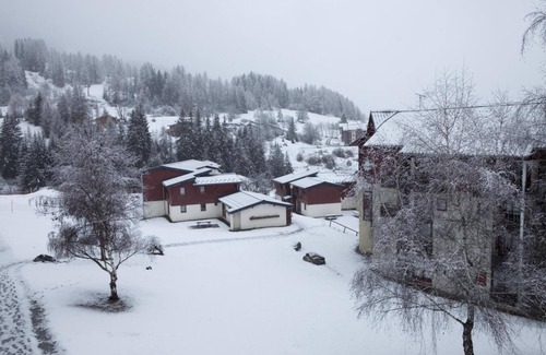 Lanslevillard Apartment | Balcony, parking, tv, ski locker, 35m², Val Cenis