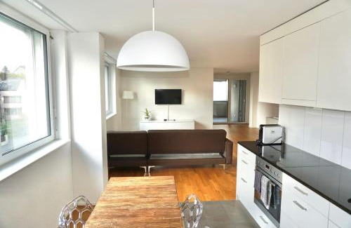 Oerlikon Apartment | Balcony Suite in Central Zurich SH2,4R