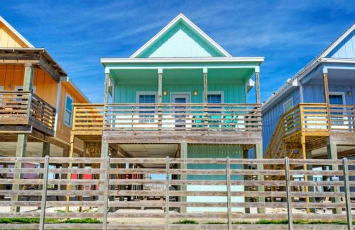 Flour Bluff House | Balcony w Bay View Shared Pool Boat Dock Fat Flounder by AvantStay