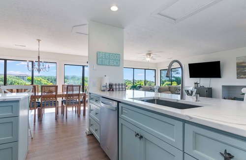 Bald Head Island House | Bald Head Island Beach House on golf course beach access #9 Sleeps up to 15