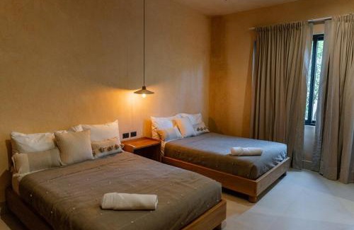 La Veleta Villa | Bali 4BR Villa w Pool, Rooftop Jacuzzi and BBQ