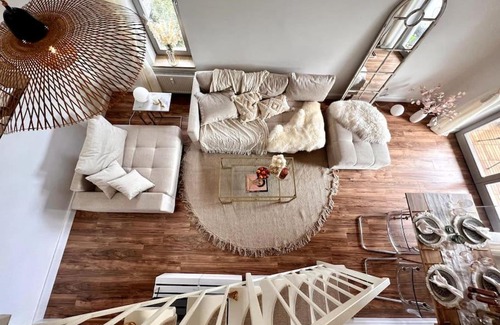 Schoenefeld Apartment | BALI HOME Stylische Wohnung mit Terrasse
