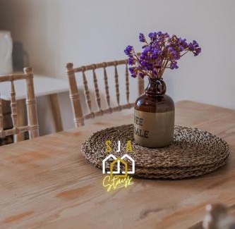 Ballater Apartment | Ballater Retreat - SJA Stays - Modern 1 Bed Apartment