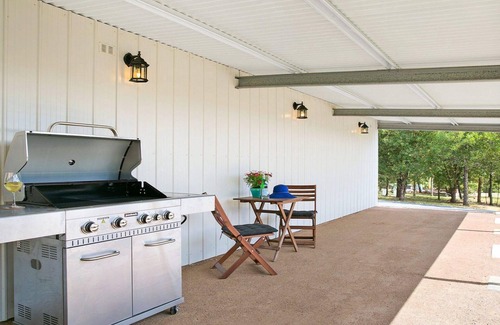 Bundanoon House | Ballogie Lodge - a quality timeless retreat