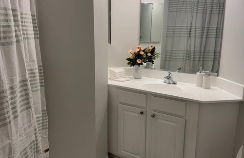 Ashton Heights Apartment | Ballston Escape 3 Beds