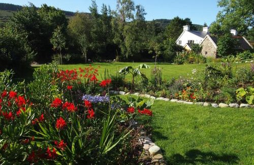 Durrus Bed & Breakfast | Ballycommane House & Garden
