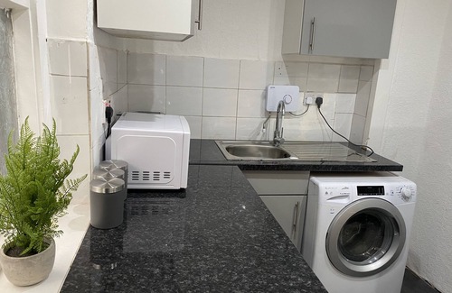 Manchester Apartment | Balmy’s Place