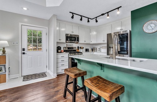 Sylva House | Balsam Haven I Mountain View I Fireplace Home in Great Location