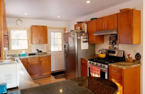 Indian Lake Ski Chalet | Balsam Point Lake House a Lakeside Getaway for Family Fun and Relaxation.