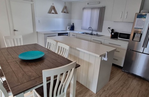Culburra Beach House | Baltica - Close to Everything