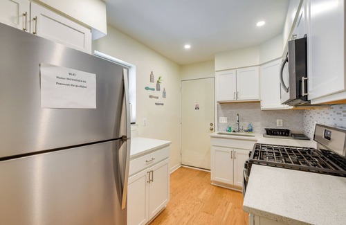 Downtown Baltimore House | Baltimore Townhome Near Oriole Park w/A/C!