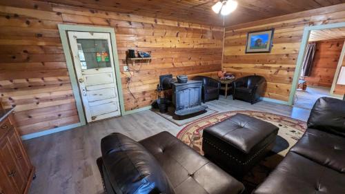 Pinehurst Ski Chalet | Baltyr Cabin