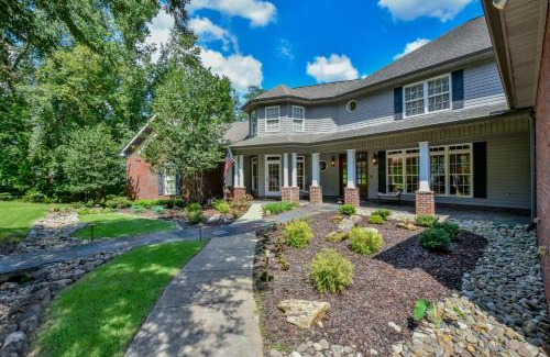 Tuscaloosa House | Bama Lakeside Retreat