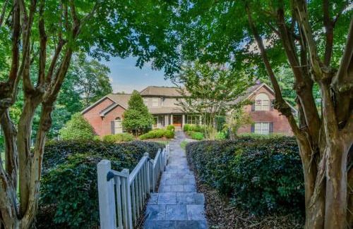 Tuscaloosa House | Bama Lakeside Retreat