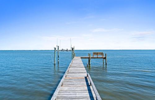 East End House | Banana Bay-East End of SGI Bayfront, Pool, Dock