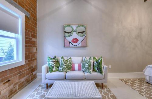 Galveston Apartment | Banana Bay @emilysontheisland