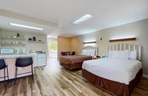 Baneberry Hotel | Baneberry Inn 7