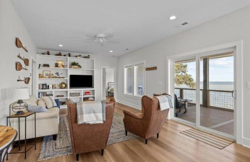 Cedar Island House | Banks' Haven home