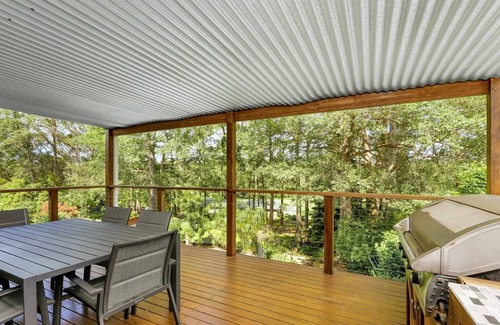 Wamberal House | BANKSIA HOUSE | pool, wifi | Accom Holidays
