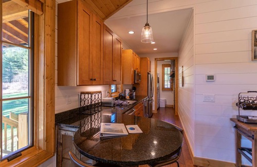 Banner Elk House | Banner Sky - 2bd/2ba cabin with mountain views, wrap around porch minutes from downtown Banner Elk.