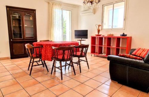 Banyuls-sur-Mer Apartment | BANYULS, T3 climatisé à 50m de la plage, en centre-ville - FR-1-309-9