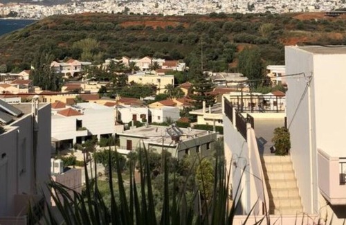 Agii Apostoli House | Barbara Apartment with Mountain view