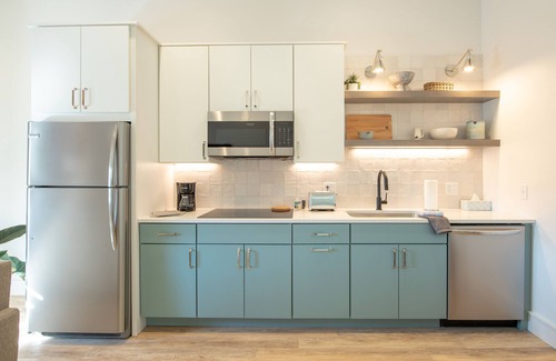 Knoxville Apartment | Barber Street Flats - 2 Bedroom, 2 Bathroom, full kitchen Double Loft