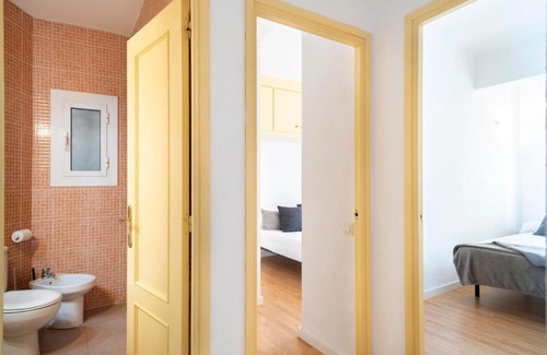 El Guinardo Apartment | Barcelona - Art
