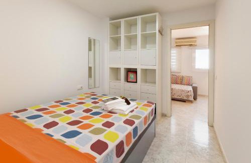 Collblanc y La Torrassa House | Barcelona Sunny Terrace