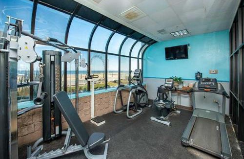 Northeast Virginia Beach Resort | Barclay Towers