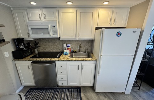 Night Heron House | Barefoot Bungalow – Charming Beach Retreat in Sea Pines’ Night Heron Community