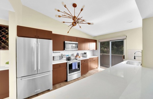 Monarch Beach Apartment | Barefoot Bungalow - Ocean Views!
