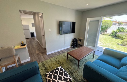 Bellflower House | Barefoot Friendly Guest House