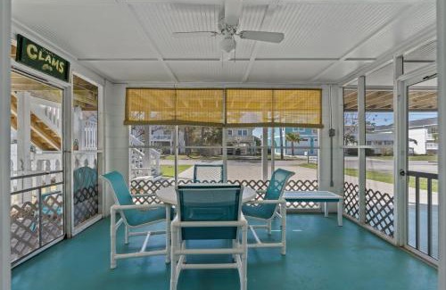 Cherry Grove Beach House | Barefoot Turtle - 3rd Row - Cherry Grove Section