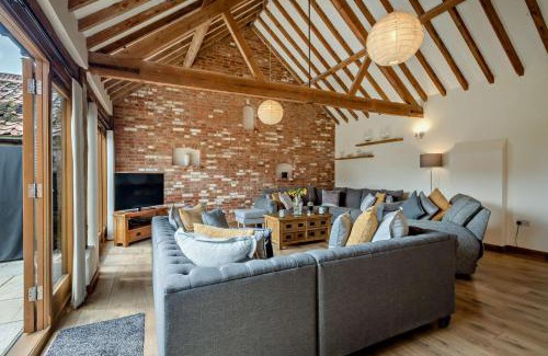 East Dereham House | Barley Barn