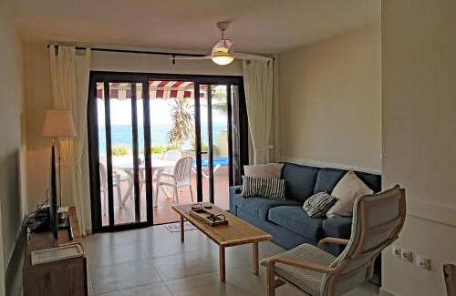 El Medano Apartment | BARLOVENTO by RENTMEDANO Luxury beach front apartment with fantastic ocean views