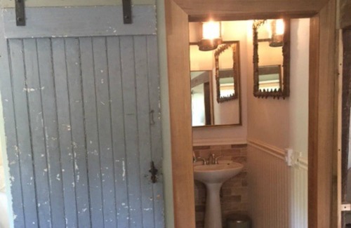 Cutchogue House | Barn Luxury Living in Town Center Near Public Golf Course
