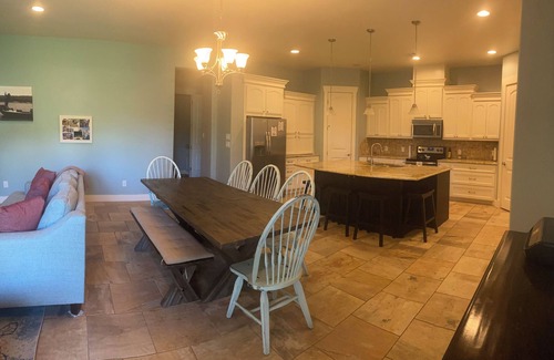 Port O Connor House | Barndo by the Bay 6 seater Golf Cart included with rental❤️