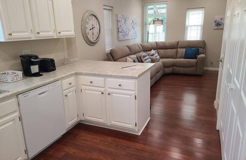 Sheridan House | Barndominium at Grand Park, 8 minutes away!Large Outdoor Area, Very Comfortable