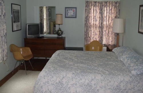 Barnegat Light House | Barnegat Light Bay Side Cottage!