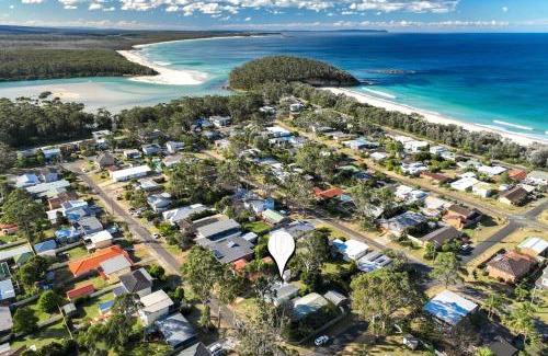 Narrawallee House | Barney's Beach House Narrawallee